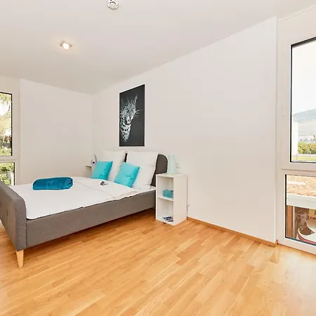 アパート Traumblick 1og